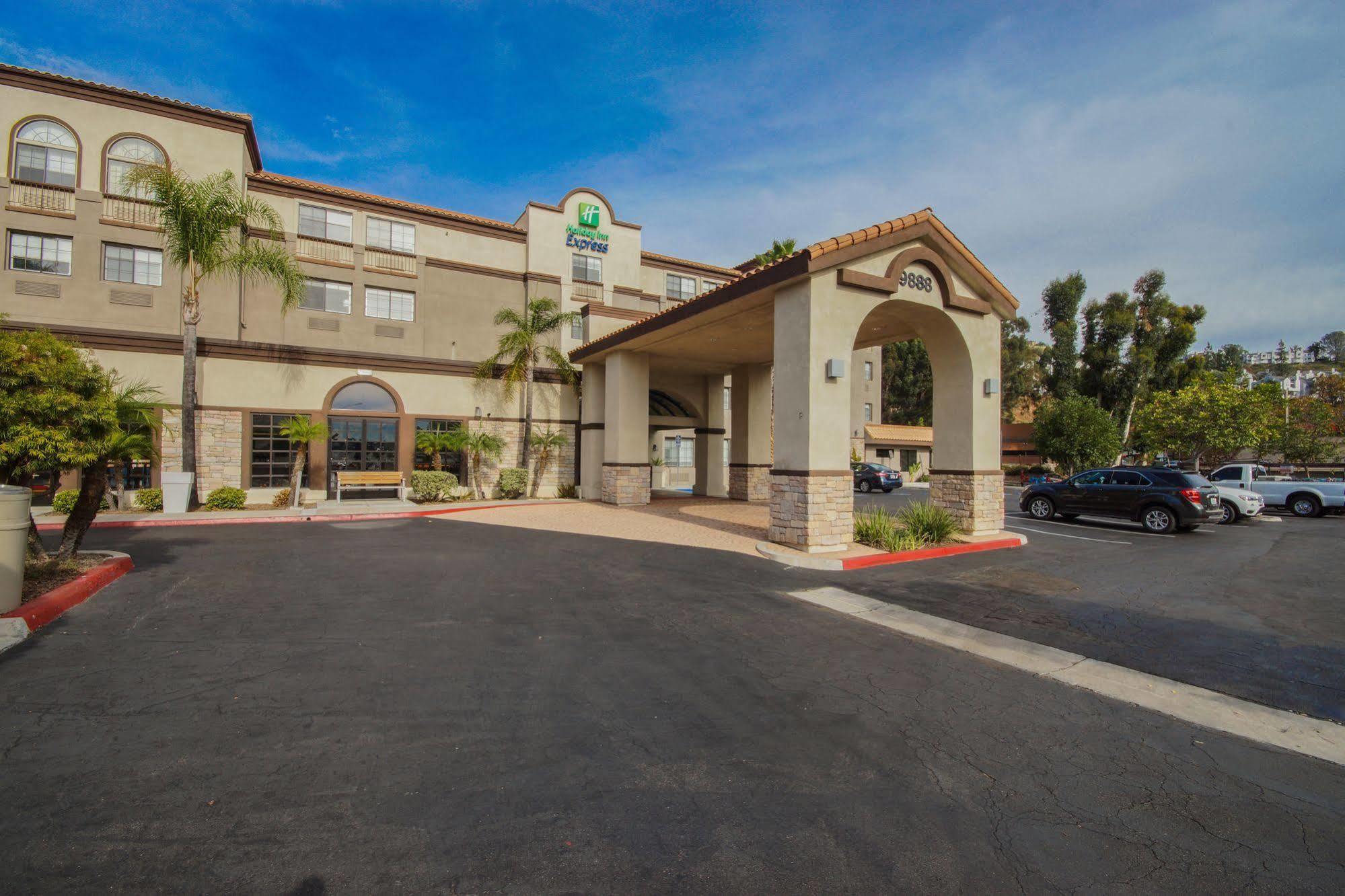 Holiday Inn Express Mira Mesa San Diego By Ihg Exterior foto